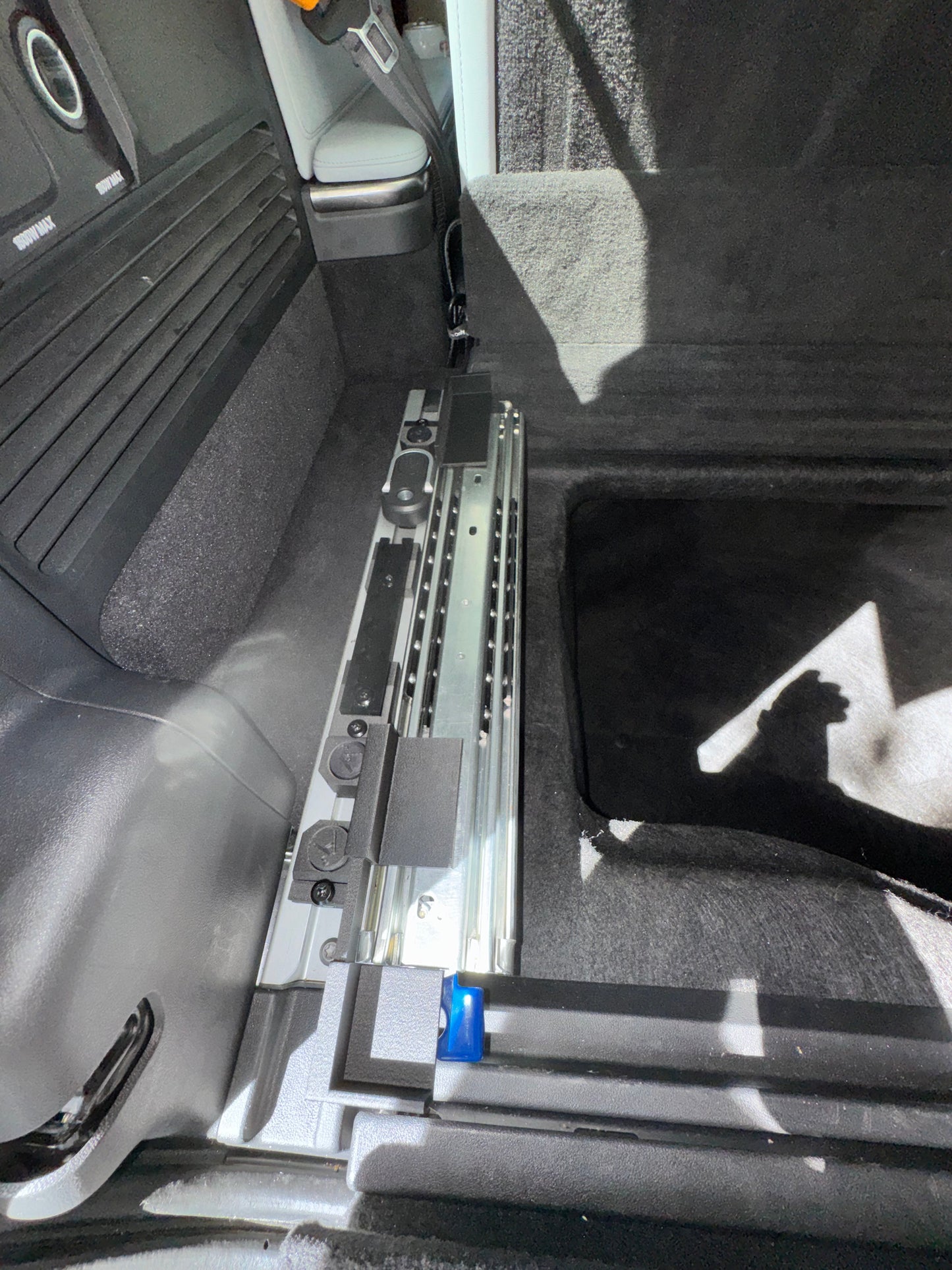 coA³st Cargo Drawer Slide System – Rivian R1S (Pull-Out Tray)